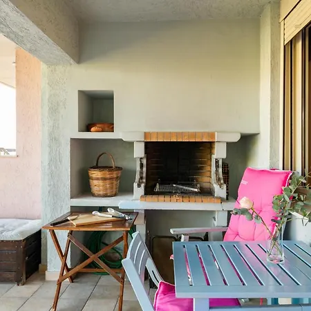 Something Different In Appartement