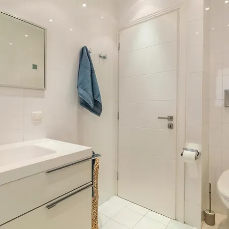 Something Different In Appartement