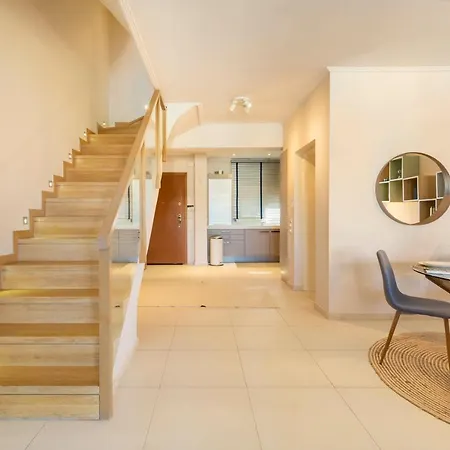 דירה Something Different In Chalkís