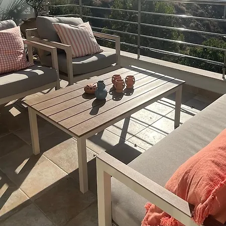 Something Different In * Chalkís