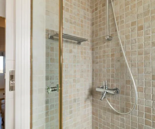 アパート Something Different In