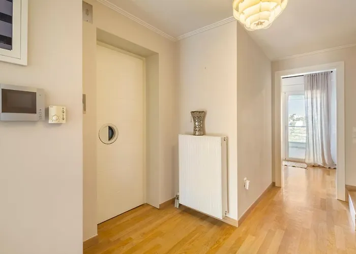 Something Different In アパート Chalkís