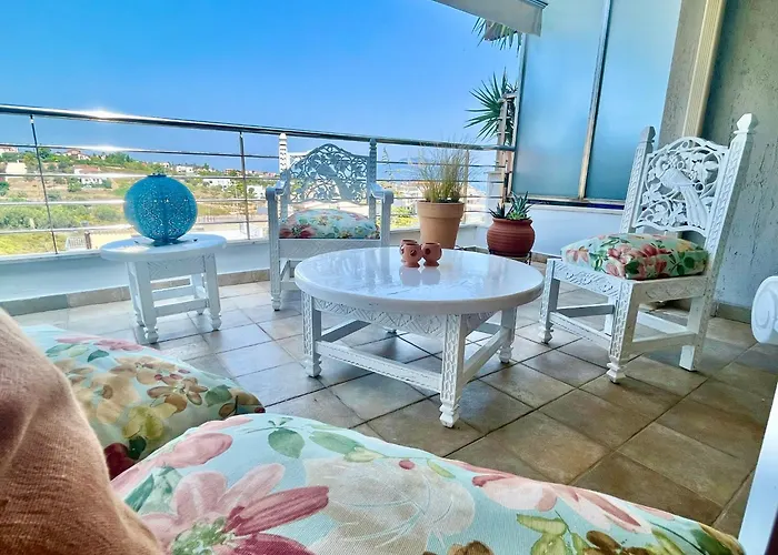 Something Different In アパート Chalkís